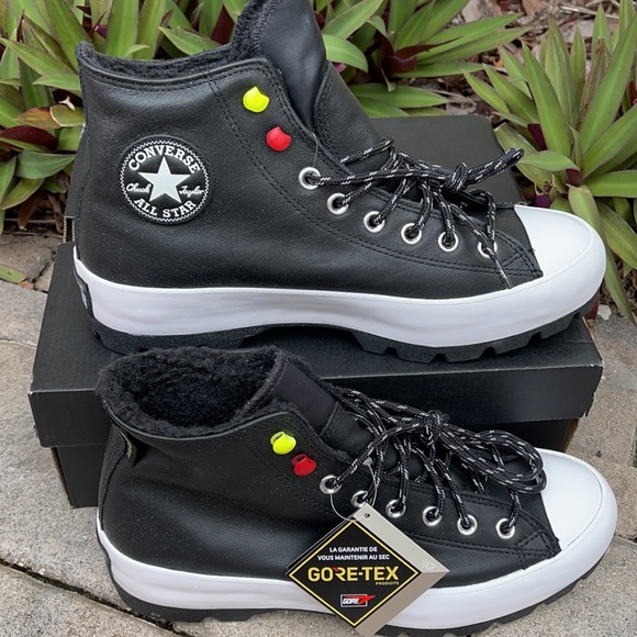 CONVERSE CTAS LUGGED WINTER HI BOOTS WMNS - Picture 3 of 16